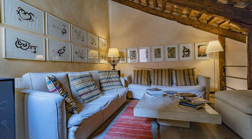 Photo of The Chandelier & The Lagoon