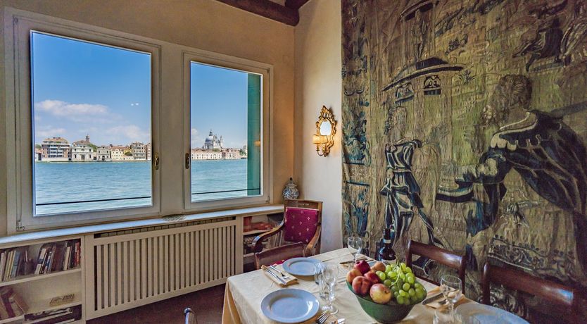 Photo of The Chandelier & The Lagoon