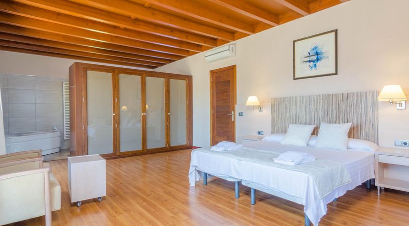 Photo of Fields & Fronds