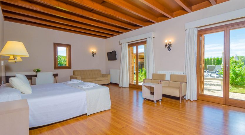 Photo of Fields & Fronds