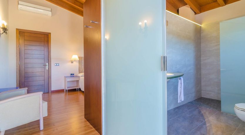 Photo of Fields & Fronds