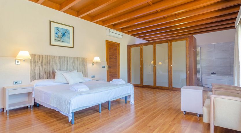 Photo of Fields & Fronds