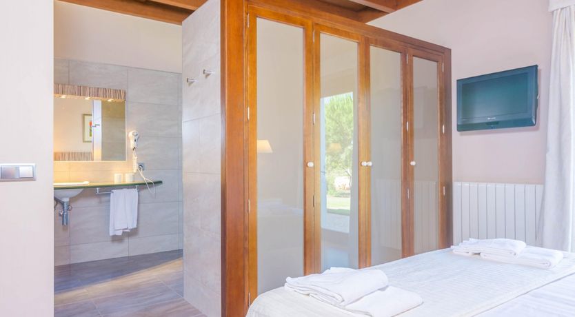 Photo of Fields & Fronds