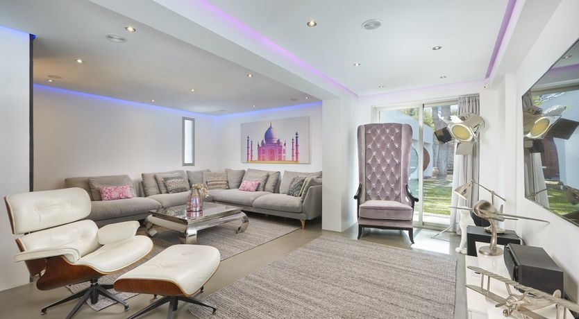 Photo of White Isle Idyll