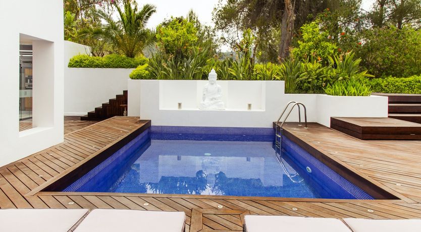 Photo of White Isle Idyll