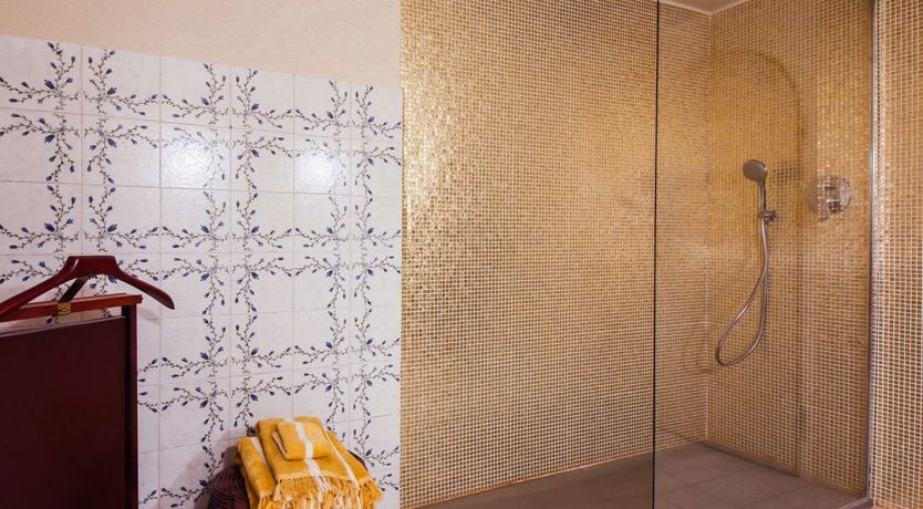 Photo of Artist's Abode