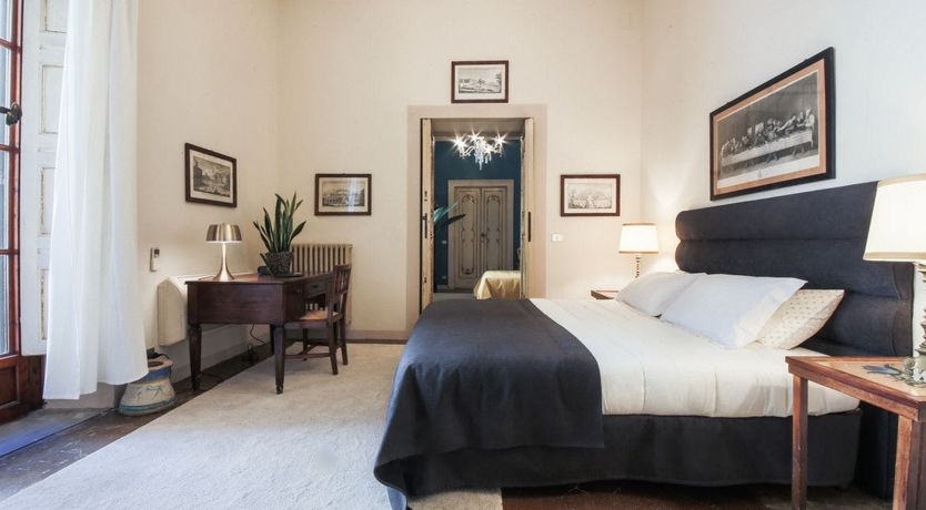 Photo of Artist's Abode