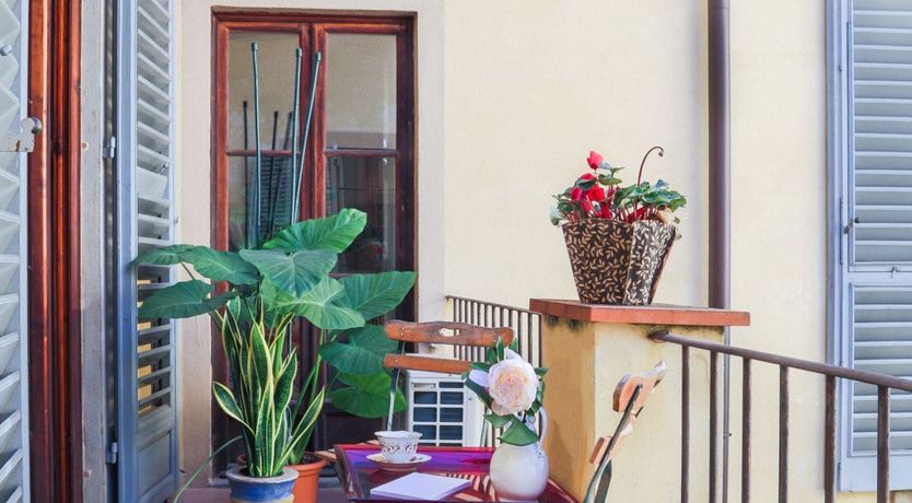 Photo of Artist's Abode