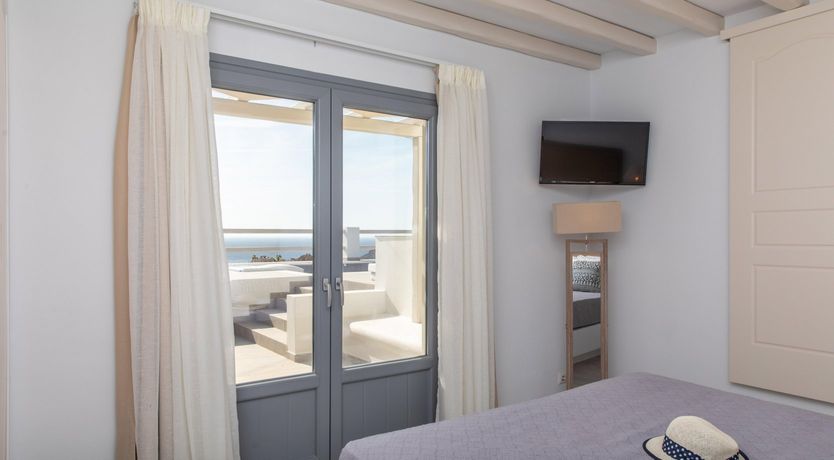 Photo of When the Sun Hits