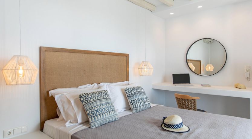 Photo of When the Sun Hits