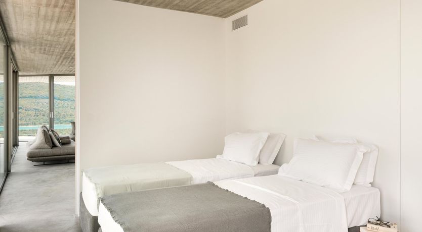 Photo of Glass & Stone