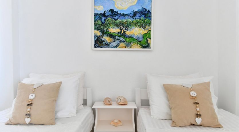 Photo of Grand Stone