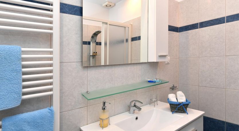 Photo of Grand Stone