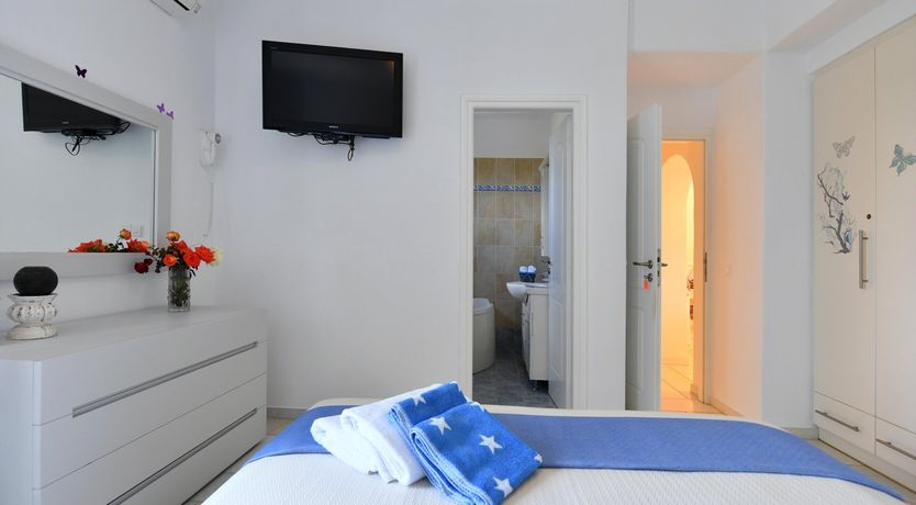 Photo of Grand Stone