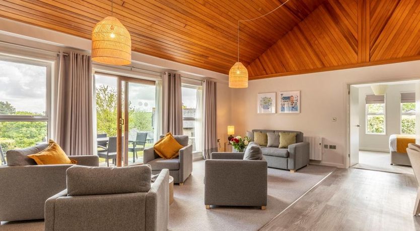 Photo of 3 Bed in St. Mellion