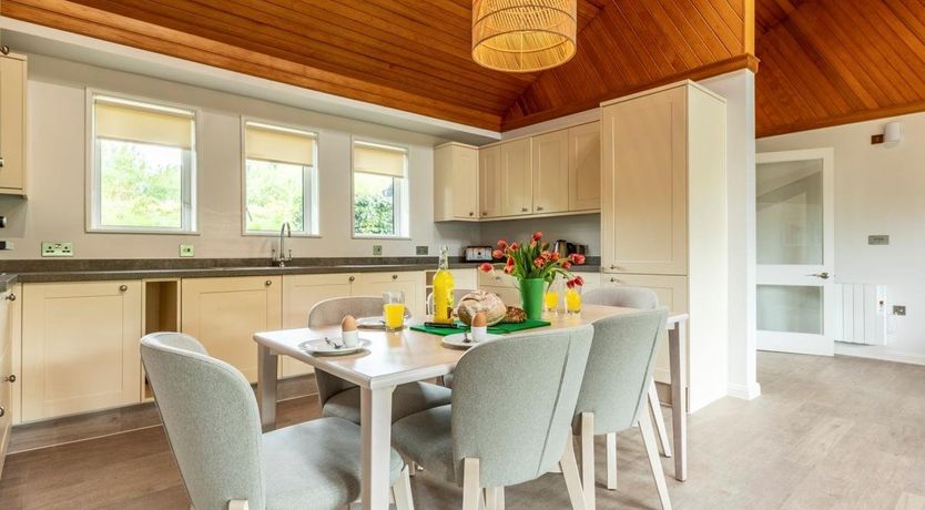 Photo of 3 Bed in St. Mellion