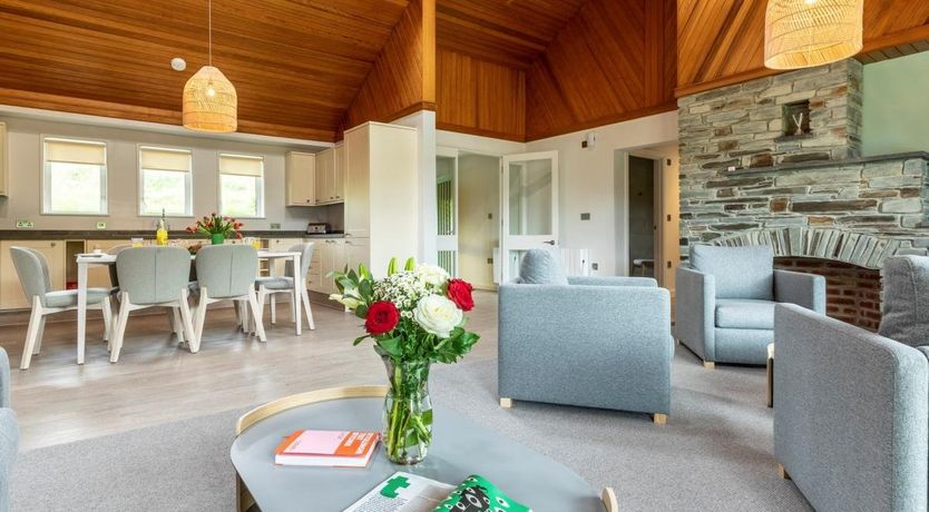 Photo of 3 Bed in St. Mellion