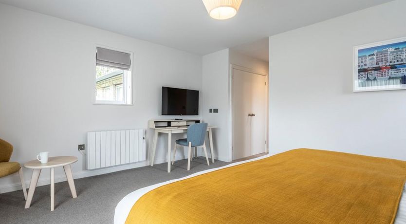 Photo of 3 Bed in St. Mellion