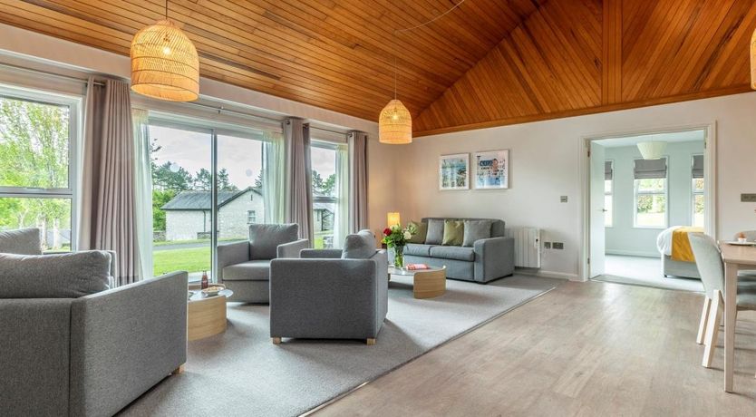 Photo of 3 Bed in St. Mellion