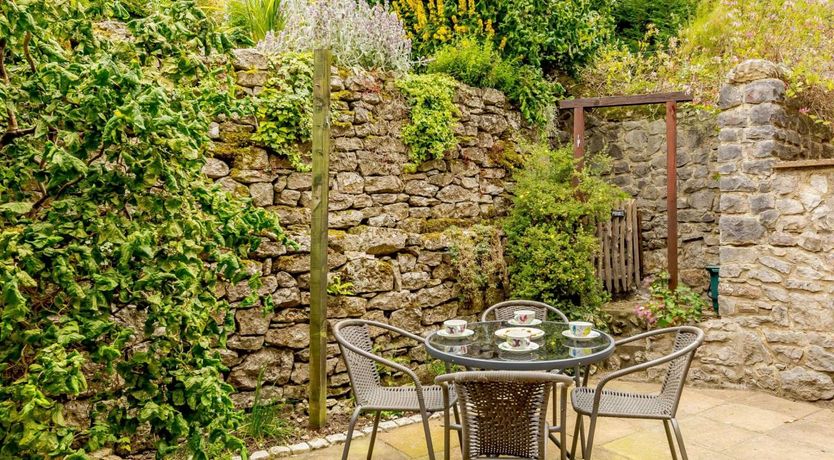 Photo of 2 Bed in Middleton