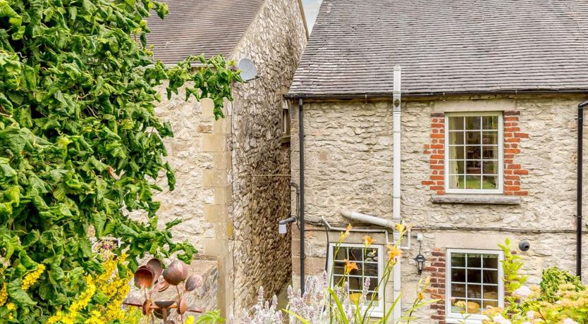 Photo of 2 Bed in Middleton