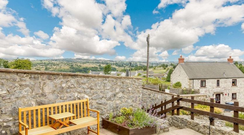 Photo of Cottage in Derbyshire