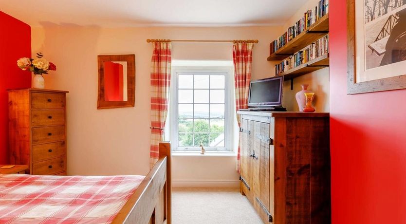 Photo of 2 Bed in Middleton