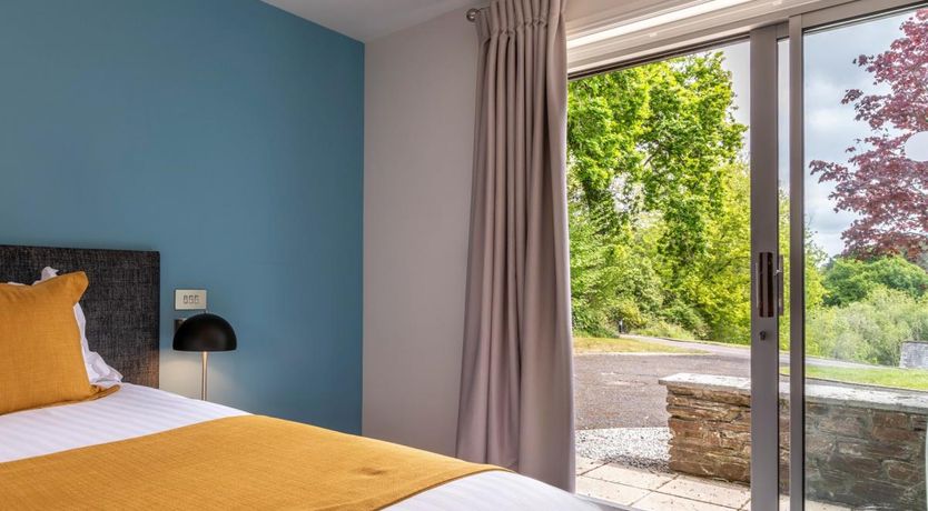 Photo of 3 Bed in St. Mellion