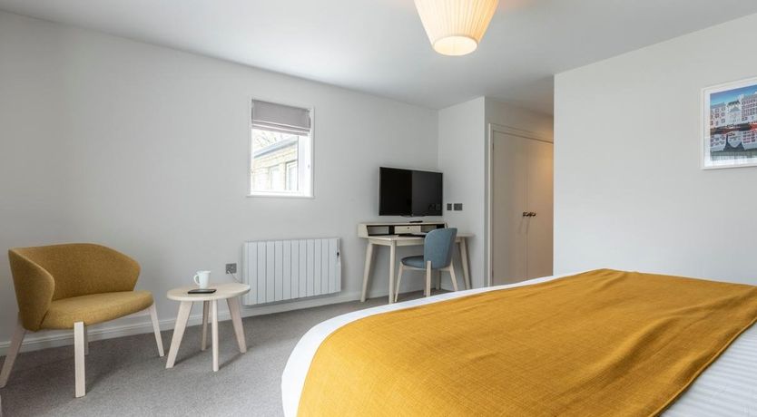 Photo of 3 Bed in St. Mellion