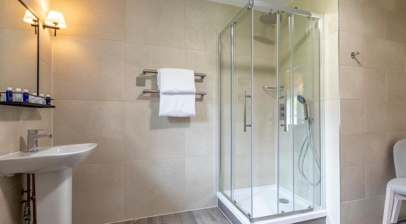 Photo of 3 Bed in St. Mellion