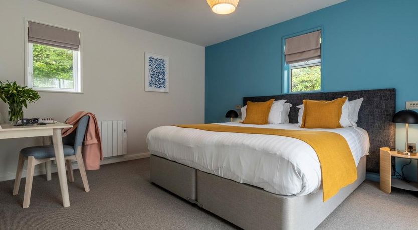 Photo of 3 Bed in St. Mellion