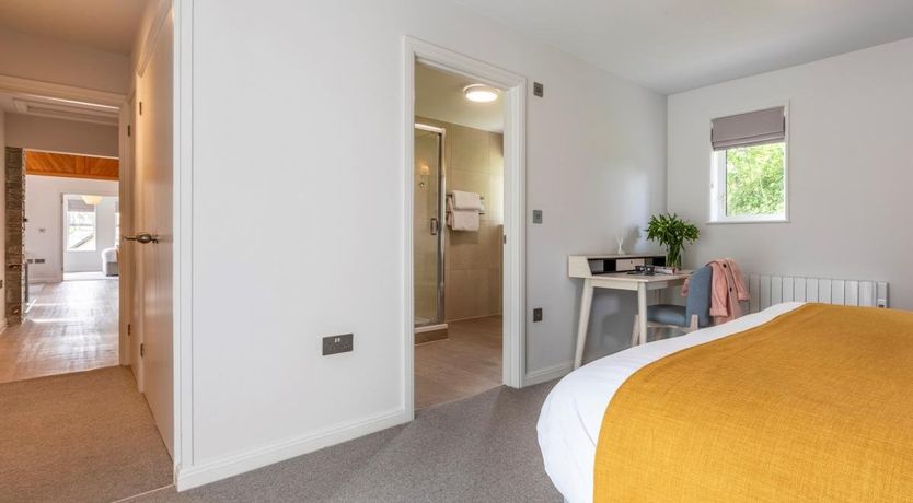 Photo of 3 Bed in St. Mellion