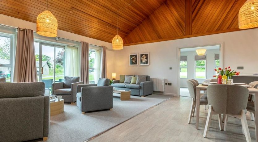 Photo of 3 Bed in St. Mellion