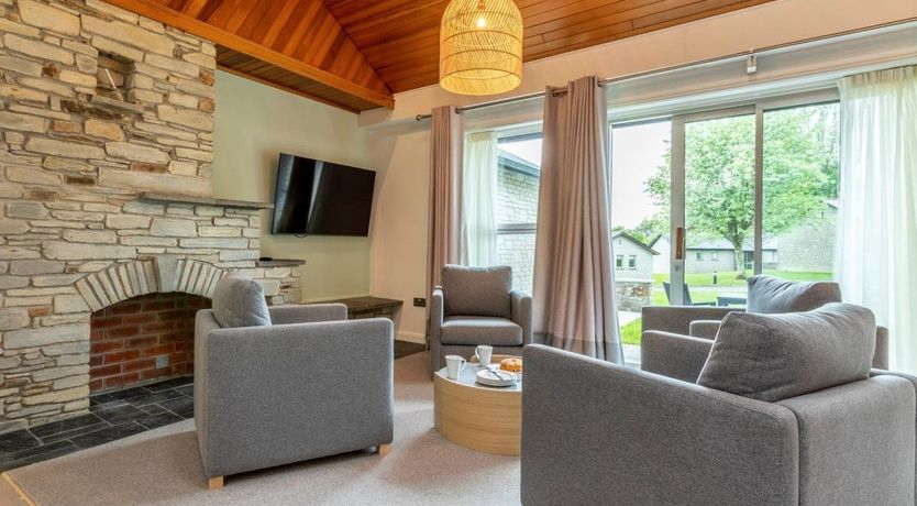 Photo of 3 Bed in St. Mellion