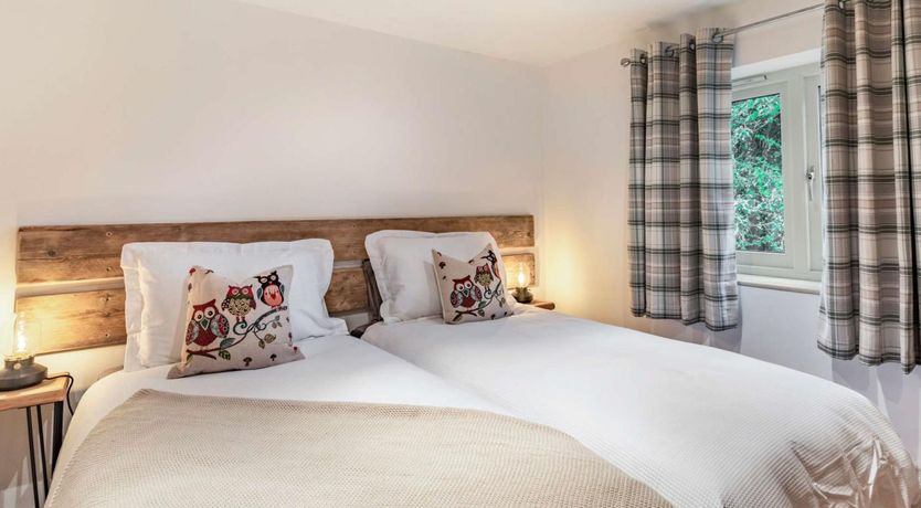 Photo of 2 Bed in Newark