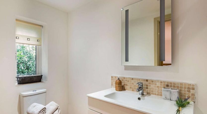 Photo of 2 Bed in Coddington