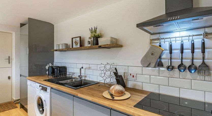 Photo of 2 Bed in Coddington