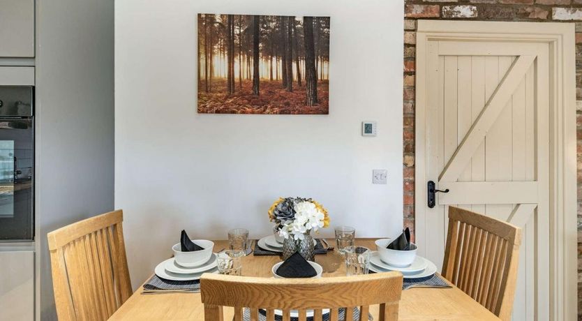 Photo of 2 Bed in Coddington