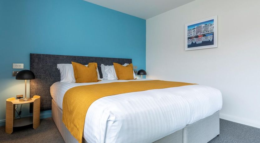 Photo of 2 Bed in Saltash