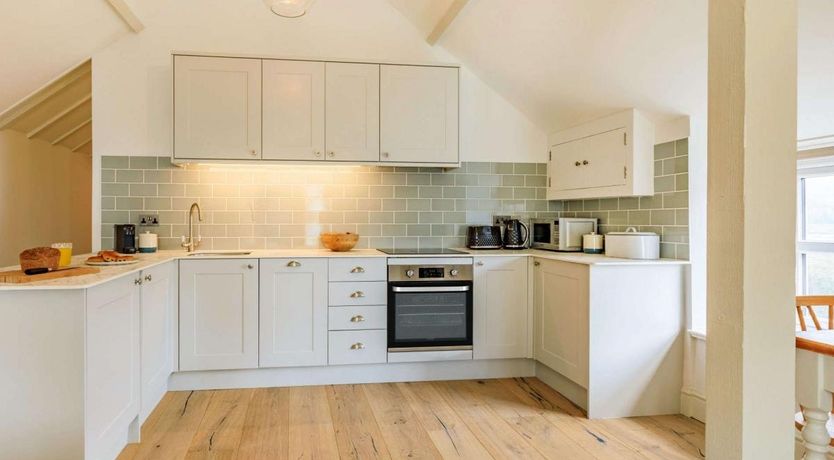 Photo of 1 Bed in Charmouth