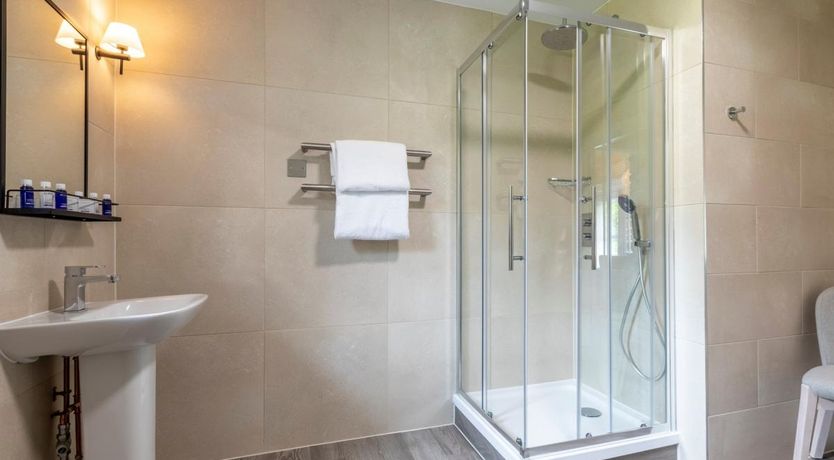 Photo of 3 Bed in St. Mellion