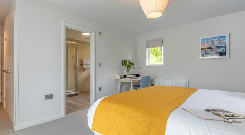 Photo of 3 Bed in St. Mellion