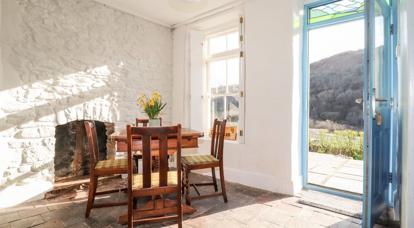 Photo of Dolwylan Cottage