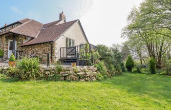 Little Oaklands Holiday Cottage