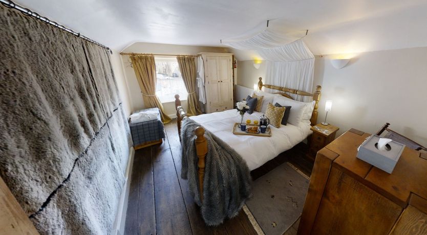 Photo of Courtyard Keeper