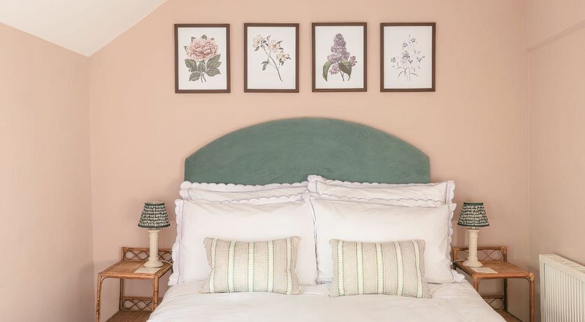 Photo of Whinyard Rocks