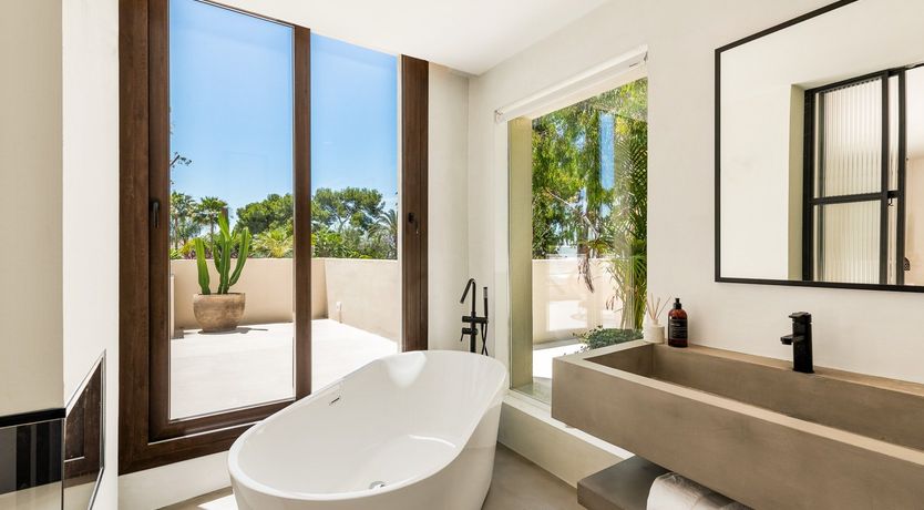 Photo of A Drop of Gold