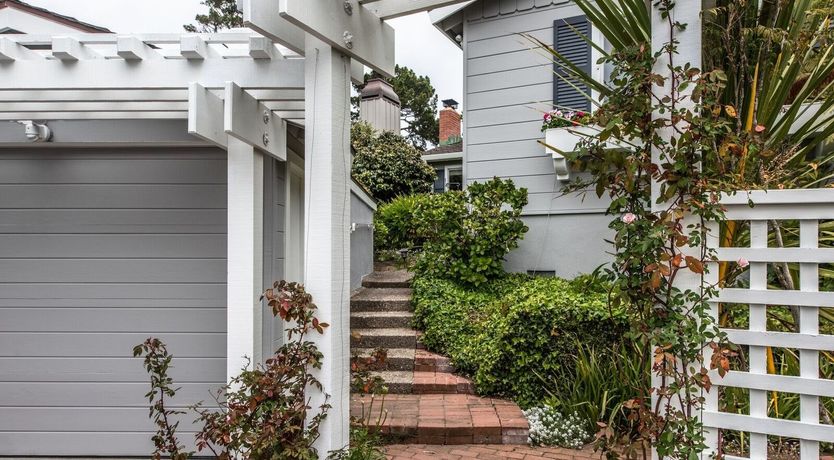 Photo of The Smiling Poet