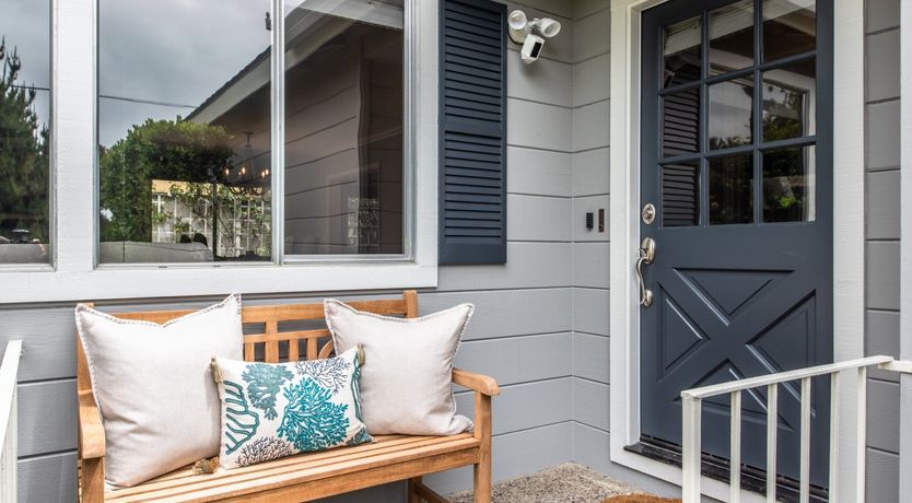 Photo of The Smiling Poet