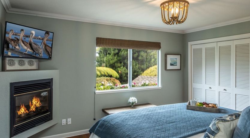 Photo of The Smiling Poet